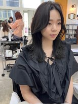 ネルバイグリーン(Nelle by green)&nbsp;横顔美人になるレイヤースタイル