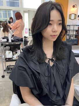 ネルバイグリーン(Nelle by green) 横顔美人になるレイヤースタイル