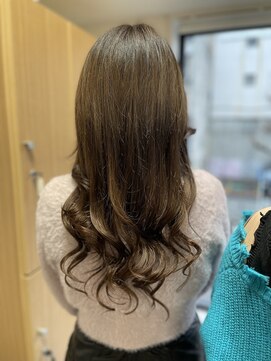 フツーロ 栄(FUTURO) プルエクステ