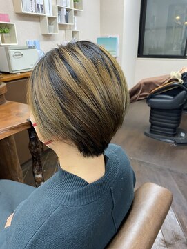 アート(art) 首元スッキリショート