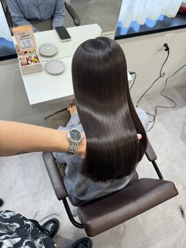 コア 梅田茶屋町店(Core) 髪質改善×酸性縮毛矯正×美髪カラー 【core 梅田茶屋町】