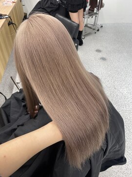 ペレ 渋谷(PELE) イメチェン/ホワイトブロンド/外ハネボブ/美髪/渋谷