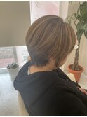 ショートボブ×ハイライト