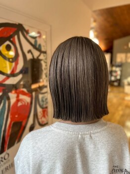サクラ ビューティー ガーデン(SAKURA Beauty garden)の写真/前髪の長さや顔周りのカットにこだわり繊細にカット！[カット＋カラー＋時短美髪トリートメント￥8,500円]