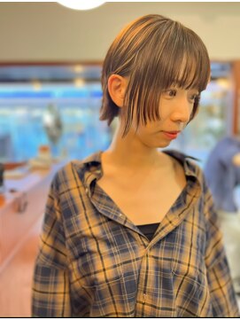 エラ(Ella) レイヤーボブ