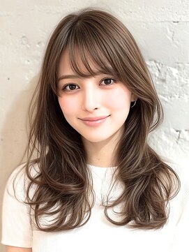 ロティー(loty) レイヤー 顔周りカット 韓国 くびれヘア 透明感カラー 髪質改善