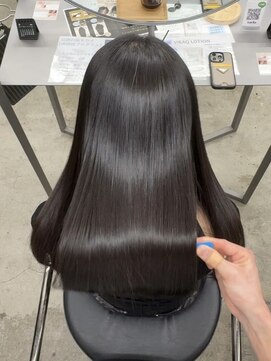 トゥエル バイ ディプティモイラ(tuelu by dipty MOILA) 艶髪縮毛矯正心斎橋