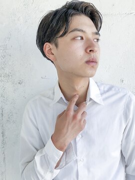 ルティア(Lutia) アップバング ツーブロック ビジネス