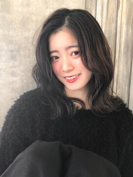 リリアン 表参道(relian) 顔周りのカットが大切