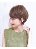 大人くびれショートボブ　ミルクティーブラウン