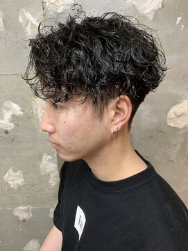 アカ(ACA) センターパートツイストスパイラルパーマツイストパーマ札幌大通