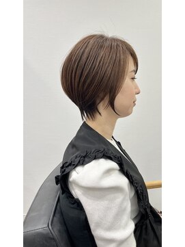 ピックアップ(ｐｉｃｋ ｕｐ) ショート　髪質改善　白髪ぼかし　ミセス　ボブ