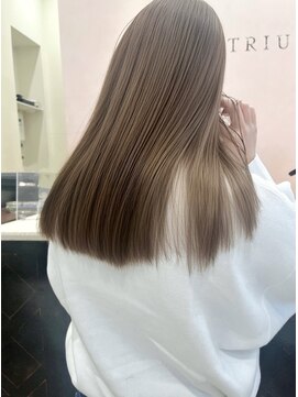 ビュートリアム 福岡(BEAUTRIUM) 透明感たっぷりの外国人風まろやかブロンドヘア