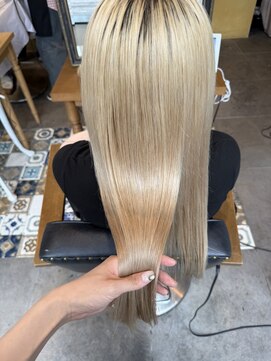 ザザ 高田馬場(ZA/ZA) ダメージ毛も感動の艶髪へ！