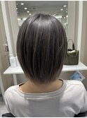グレージュ×ショートボブ
