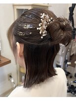 アロマ アンド アイボリー(Aroma&ivory)&nbsp;ほぐれ外はねハーフアップ