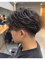 ノーマ(no-ma)&nbsp;【フェザーパーマ】　10代、20代に人気