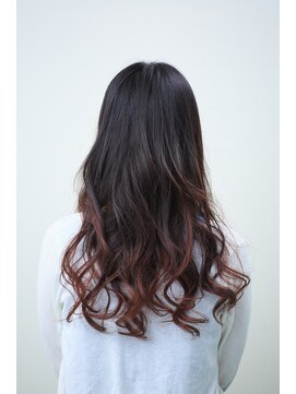 ソーホー ニューヨーク シズオカ(SOHO newyork SHIZUOKA) ゆるふわウェーブのグラデーション