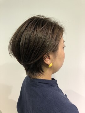 スリークス(3Cs) ショートボブ