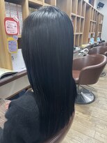 クネア(kunea)&nbsp;グレージュカラー/ブルージュ/青髪/暗髪