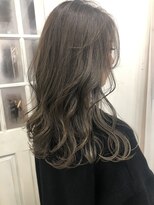 アリュウル 表参道 青山(Allure)&nbsp;韓国ヘア　ウエーブヘア オリーブベージュ　20代30代