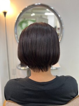 ビィーワンイースト(Be 1 EAST) ショートボブ