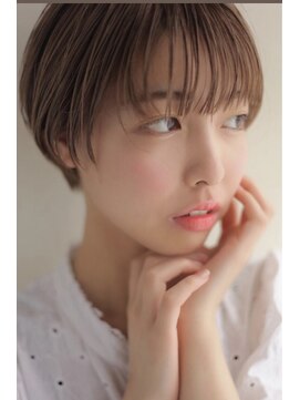 ラナホンジン(Lana HONJIN) 韓国風/透明感カラー/オリーブベージュ/前髪/小顔カット