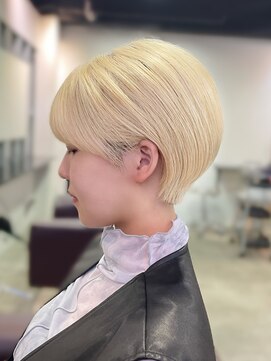 ミズチャーム(Ms.CHARM) ブロンドショート/10代/20代/30代/40代/50代/外苑前