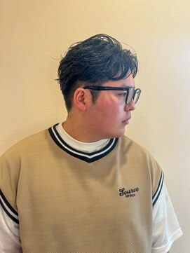 ティーワン 神埼店(T-one) ▼ニュアンス黒髪ツーブロックフェザーパーマセンターパート