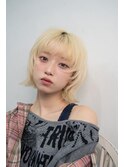 金髪ボブ