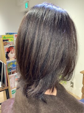 ユーネリー(U-NERY) ミディアムスタイル