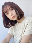 ピンクベージュスリークボブ、シースルーバング/　片山