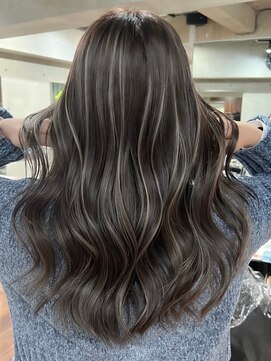 ヨロ 小岩(YOLO) ハイライトカラーミルクティーベージュケアブリーチダブルカラー