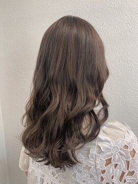 ジェナ(Jena) ノーレイヤーミディアム