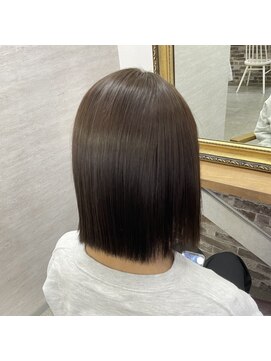 クラビス プラチノ(CLAVIS PRATINO) 透明感カラー/切りっぱなしボブ/トリートメント