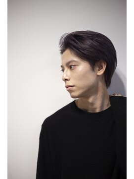 ユーフォリア 渋谷グランデ(Euphoria SHIBUYA GRANDE) 動き×カット×パーマ×刈り上げ×センターパート