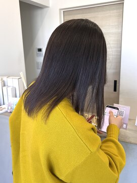 ジジ インターパーク 宇都宮(Gigi) ホワイトグレージュ/ミニウルフ/デジタルパーマ/フェザーパーマ