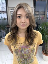 ユニークノベル 中央林間(unique novel)&nbsp;柔らかベージュカラーでつくる大人レイヤー　ローライト