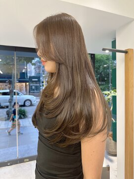 エム(M) 【ブリーチなし】オリーブベージュ/レイヤー/ロング