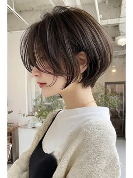リアン アオヤマ(Liun Aoyama) 耳掛けショートヘアカット