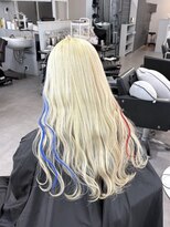 シェイロ(Cielro)&nbsp;【ホワイトブロンド/赤×青エクステ】SAKI