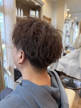 シャドウパーマ