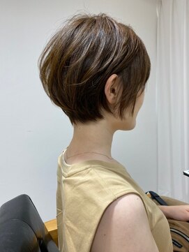 クラン(Chlan) 丸み小顔ショート×オリーブカラー