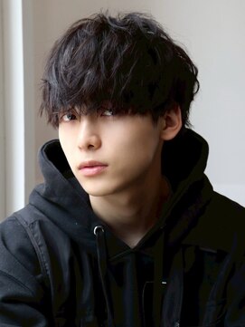 ルーシー 名古屋栄(LUCEY) センターパートニュアンスパーマフェザーパーマ波巻きパーマ