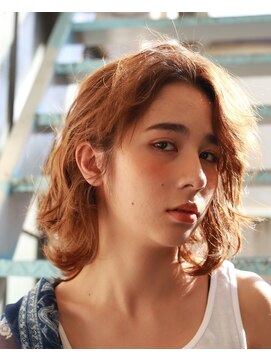 ボンヌーベル 【Bonne Nouvelle】フラッフィーウェーブ ミディアム ボブ