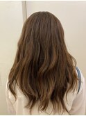ロングスタイル☆軽さを入れてまとまりやすいスタイリングに！