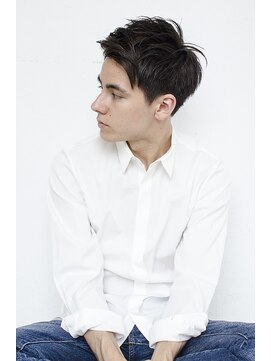 キートスバイガーランド (Kiitos by Garland) [kiitos/吉祥寺]☆セミウェットアップバングショート☆