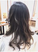 グレージュ系グラデーション