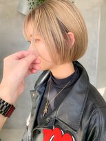 ミルクティブロンド、ミニボブ、ハイトーン、ブリーチ