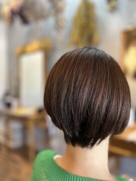 ヘアーサロン アンズ 40代50代前下がりショートボブ